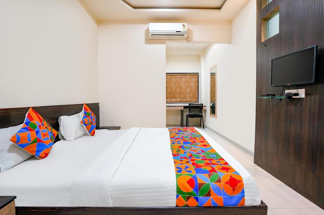 Fabhotel Regent Inn - Nr Skywalk Bridge Pimpri-Chinchwad Екстер'єр фото